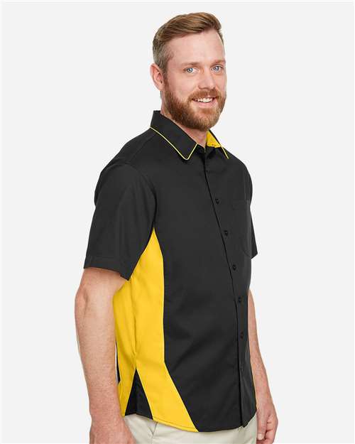 Men's Flash IL Colorblock Shirt - OnModelSide - B266B9106 - Black/ Sunray Yellow