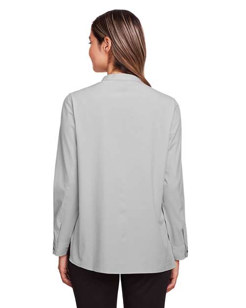 Women's Borough Stretch Performance Shirt - OnModelBack - B181D3022 - Platinum