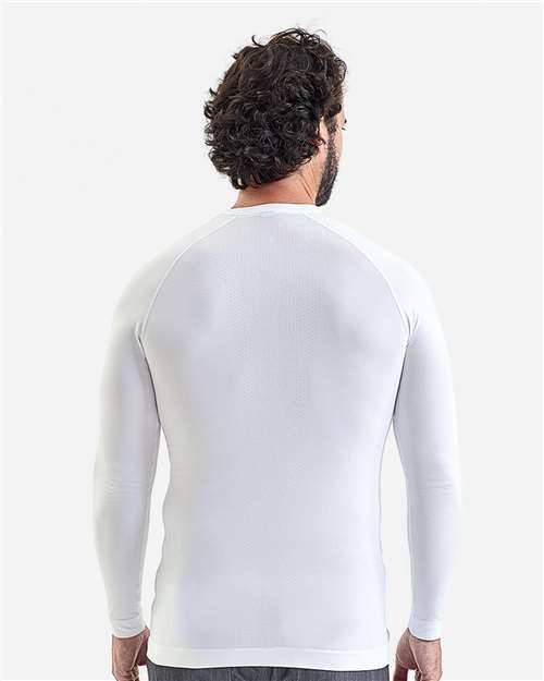 Men's Unstoppable Fresh Long Sleeve Underscrub Base Layer T-Shirt - OnModelBack - B290D5003 - White
