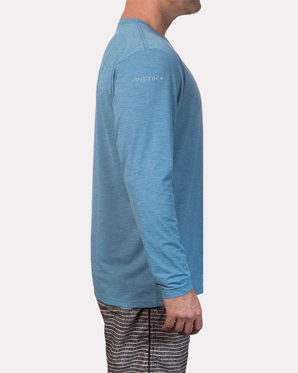 Men's Low Pro Tech Long Sleeve T-Shirt - OnModelSide - B00033683 - Bahama Heathered