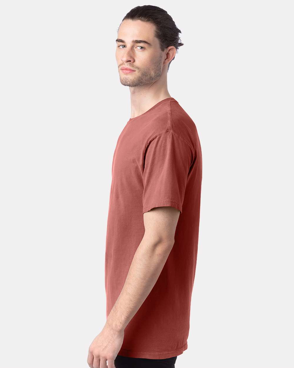 Men's Garment-Dyed T-Shirt - OnModelSide - B35100723 - Nantucket Red