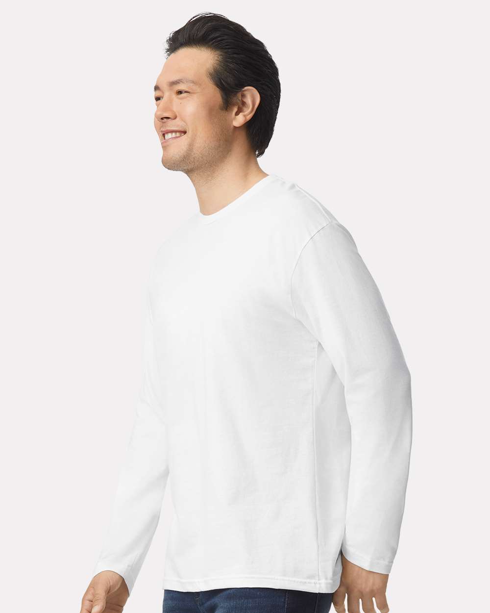 Men's Softstyle® Long Sleeve T-Shirt - OnModelSide - B05660003 - White