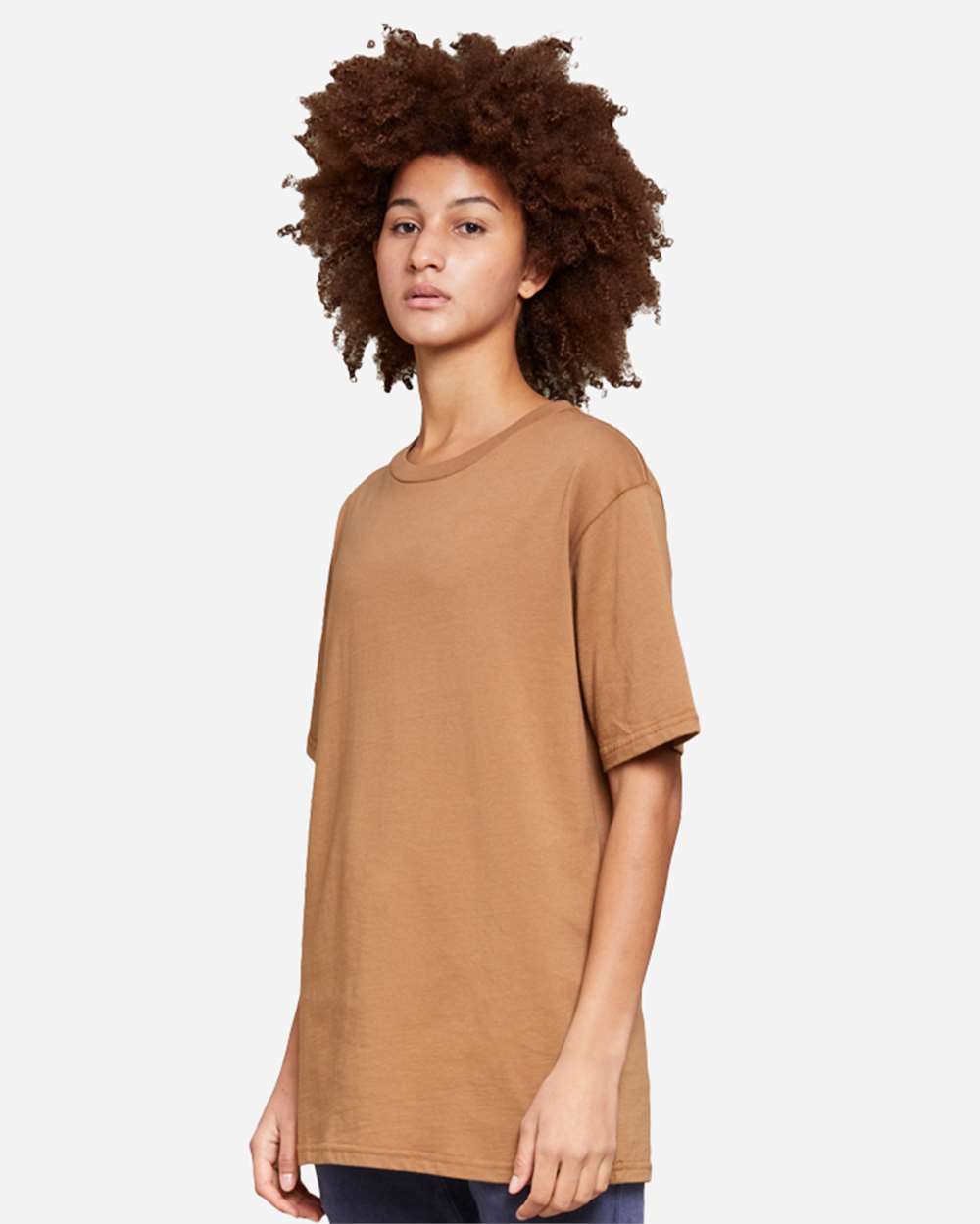 Heavyweight T-Shirt - OnModelSide - B492C9052 - Toasted Coconut
