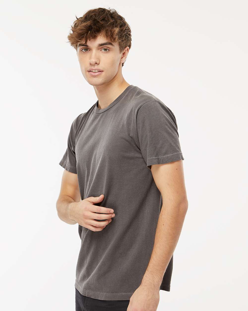 Unisex Vintage Garment-Dyed T-Shirt - OnModelSide - B03042093 - Pepper