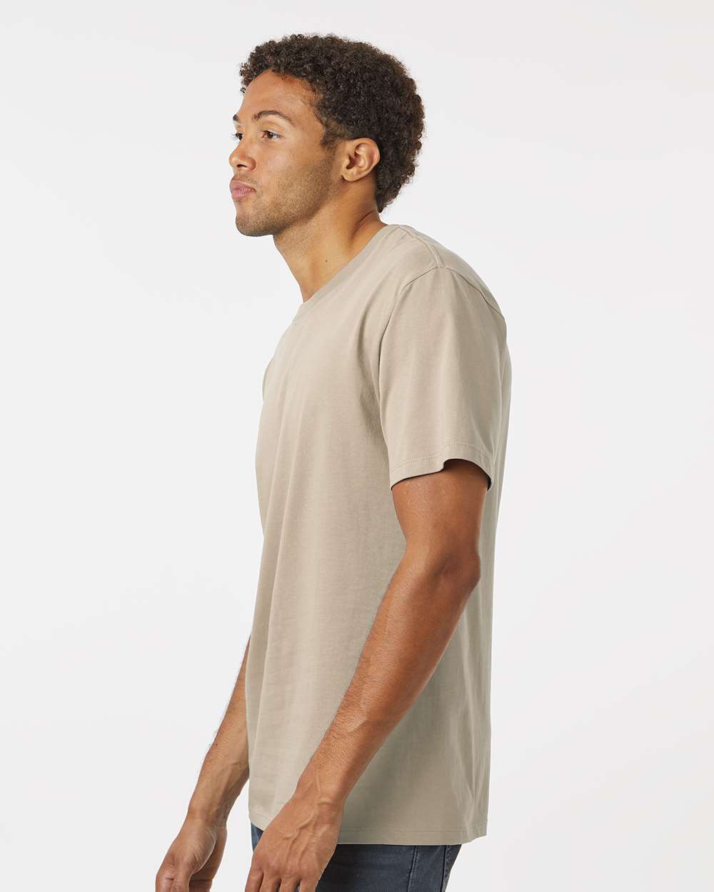 Unisex Classic T-Shirt - OnModelSide - B10372363 - Latte