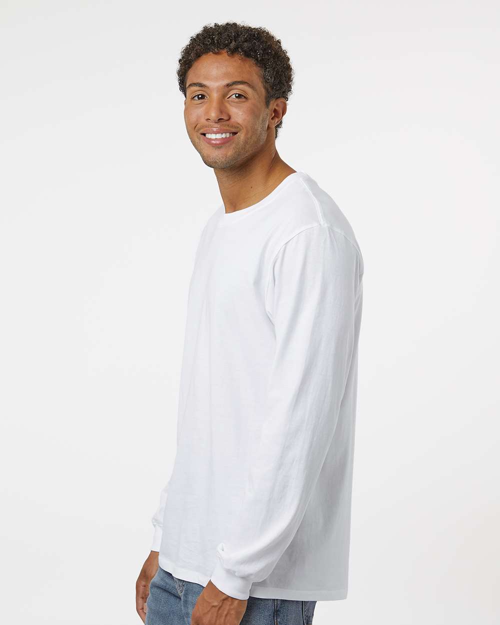Unisex Classic Long Sleeve T-Shirt - OnModelSide - B10872103 - White