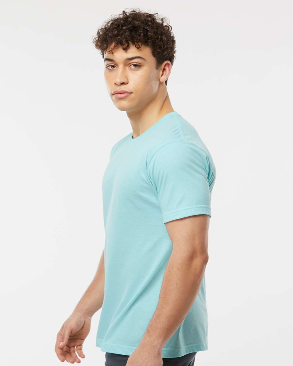 Men's Fine Jersey T-Shirt - OnModelSide - B10259052 - Heather Purist Blue