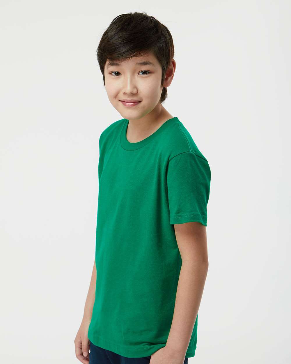 Youth Fine Jersey T-Shirt - OnModelSide - B20459602 - Kelly Green