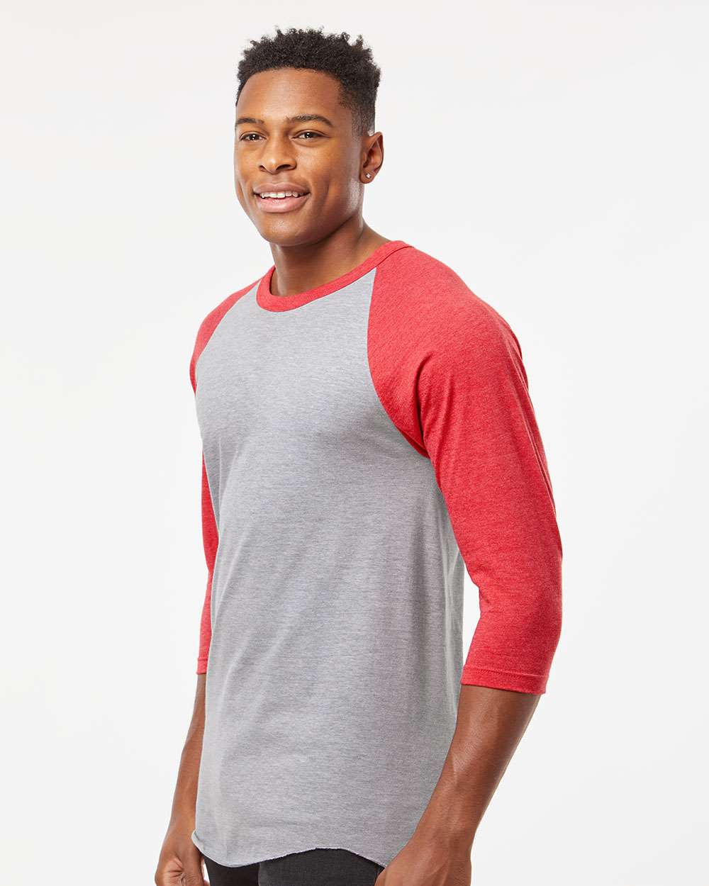 Unisex Fine Jersey Raglan T-Shirt - OnModelSide - B30359112 - Heather Grey/ Heather Red